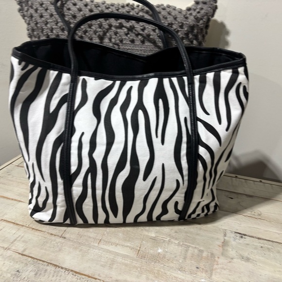 ❤️Vintage Diane Gilman Zebra Print Tote - Picture 3 of 6